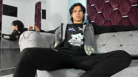 Tony Benedetti online show from February 24, 11:25 pm