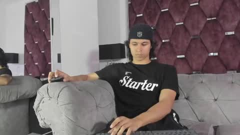 Snapshot of tonybenedetti chatting on May 30, 8:17 pm Tony Benedetti online show from May 30, 8:17 pm