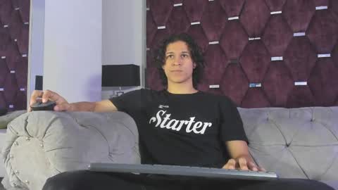 Snapshot of tonybenedetti chatting on June 3, 8:14 pm Tony Benedetti online show from June 3, 8:14 pm
