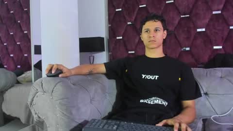 Snapshot of tonybenedetti chatting on June 13, 9:24 pm Tony Benedetti online show from June 13, 9:24 pm