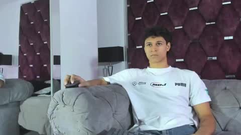 Snapshot of tonybenedetti chatting on June 15, 8:22 pm Tony Benedetti online show from June 15, 8:22 pm