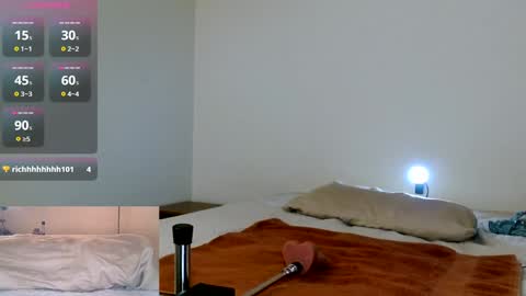 Snapshot of tonycrd chatting on December 11, 1:47 am tonycrd online show from December 11, 1:47 am