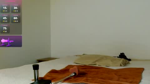 Snapshot of tonycrd chatting on February 22, 12:16 am tonycrd online show from February 22, 12:16 am