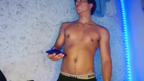 tonydesire_ online show from May 21, 7:21 pm