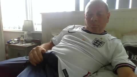 Snapshot of tonygib1962 chatting on June 23, 3:10 pm tonygib1962 online show from June 23, 3:10 pm