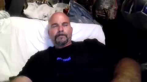 Snapshot of tonyizhere0211 chatting on June 10, 11:20 am tonyizhere0211 online show from June 10, 11:20 am
