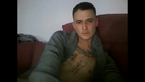 tonystrawberry online show from January 18, 4:49 am