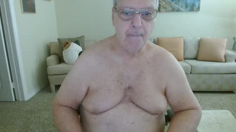 Snapshot of tonysview12000 chatting on September 29, 6:13 pm tonysview12000 online show from September 29, 6:13 pm