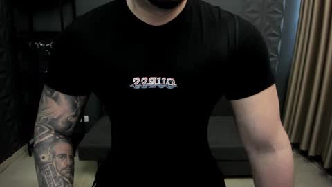 Snapshot of tonywilcoxx chatting on January 27, 12:05 pm TonyWilcox online show from January 27, 12:05 pm