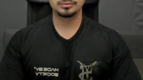 Snapshot of tonywilcoxx chatting on October 28, 5:55 am TonyWilcox online show from October 28, 5:55 am