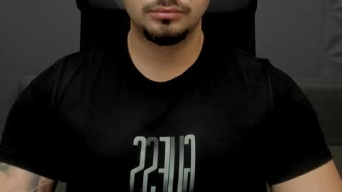 Snapshot of tonywilcoxx chatting on November 24, 5:18 am TonyWilcox online show from November 24, 5:18 am