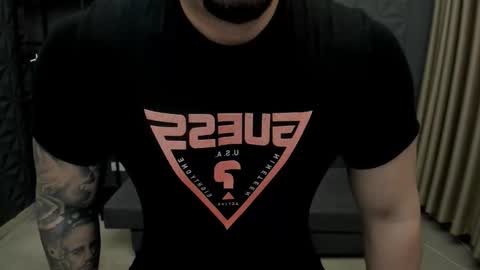 Snapshot of tonywilcoxx chatting on November 25, 5:29 am TonyWilcox online show from November 25, 5:29 am