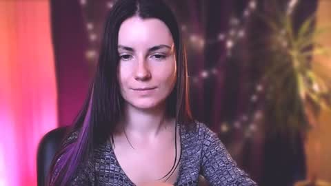 Snapshot of too_beautiful chatting on January 4, 11:27 pm Elizabeth online show from January 4, 11:27 pm