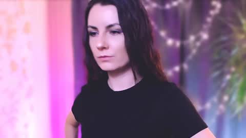 Snapshot of too_beautiful chatting on January 12, 8:14 pm Elizabeth online show from January 12, 8:14 pm