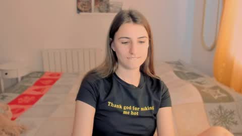 Snapshot of tooboringgirl chatting on April 1, 10:38 am Alisson online show from April 1, 10:38 am