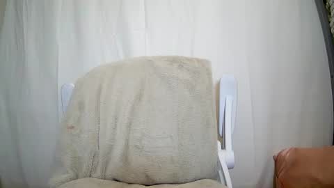 Snapshot of toohorny4college chatting on October 2, 1:51 pm Isabel online show from October 2, 1:51 pm