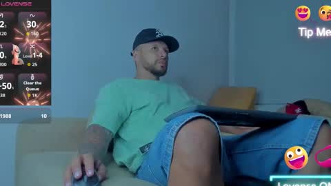 Tony Dee online show from March 14, 4:07 am