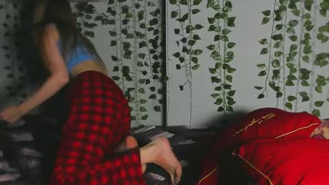 Alice and Sandra online show from February 14, 9:22 pm