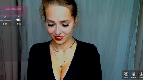 Snapshot of top_twins chatting on January 21, 11:24 am Yara online show from January 21, 11:24 am