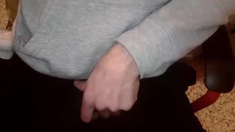 Snapshot of topg84 chatting on December 25, 6:52 pm Topg84 online show from December 25, 6:52 pm