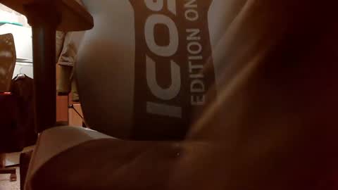 Snapshot of topg84 chatting on February 24, 7:09 pm Topg84 online show from February 24, 7:09 pm