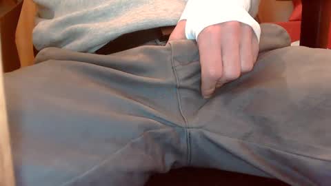 Snapshot of topg84 chatting on March 3, 7:39 pm Topg84 online show from March 3, 7:39 pm