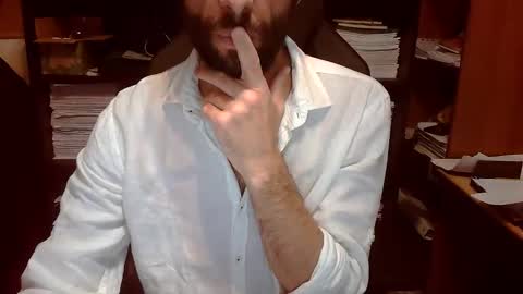 Snapshot of topg84 chatting on September 22, 5:20 am Topg84 online show from September 22, 5:20 am