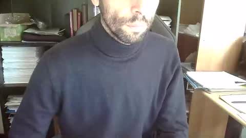 Snapshot of topg84 chatting on October 18, 9:10 am Topg84 online show from October 18, 9:10 am