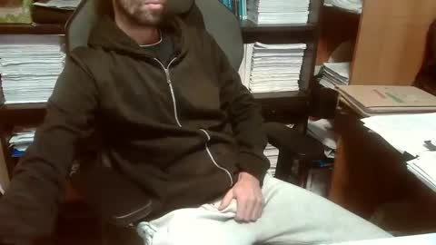 Snapshot of topg84 chatting on October 23, 11:09 am Topg84 online show from October 23, 11:09 am