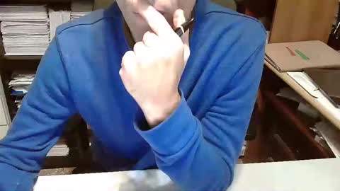 Snapshot of topg84 chatting on November 9, 5:11 pm Topg84 online show from November 9, 5:11 pm