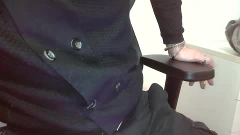 Snapshot of topg84 chatting on February 24, 7:01 pm Topg84 online show from February 24, 7:01 pm