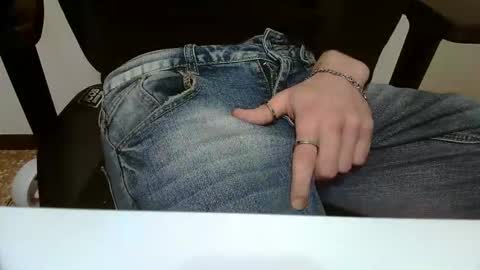 Snapshot of topg84 chatting on March 16, 7:07 pm Topg84 online show from March 16, 7:07 pm