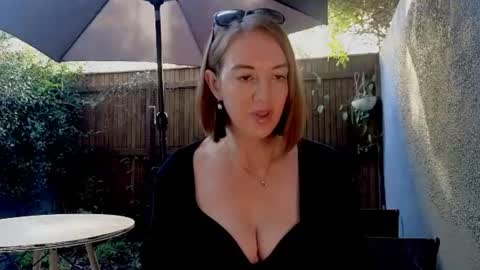 Snapshot of topsywilde chatting on July 6, 8:00 am Topsy online show from July 6, 8:00 am