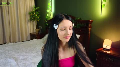 Snapshot of tori_blaze chatting on April 24, 8:33 pm Tori online show from April 24, 8:33 pm