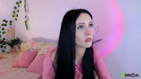Snapshot of tori_blaze chatting on May 20, 8:37 pm Tori online show from May 20, 8:37 pm