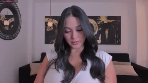 Snapshot of toricross1 chatting on October 30, 1:23 pm Tori Cross online show from October 30, 1:23 pm