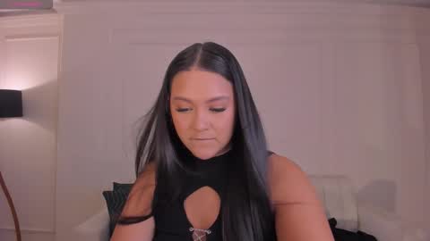 Snapshot of toricross1 chatting on November 13, 1:54 pm Tori Cross online show from November 13, 1:54 pm