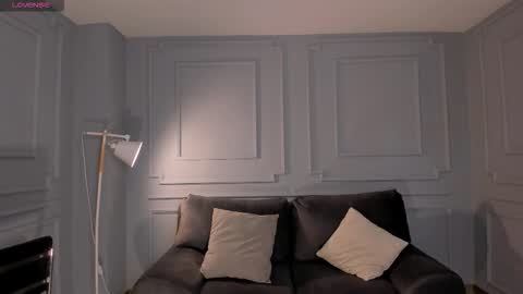 Snapshot of toricross1 chatting on December 1, 12:37 am Tori Cross online show from December 1, 12:37 am