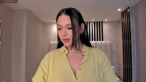 Tori Cross online show from December 22, 12:57 pm