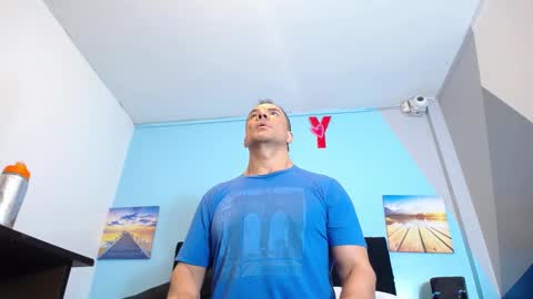 Snapshot of toro_hot chatting on February 19, 8:10 pm Toro online show from February 19, 8:10 pm