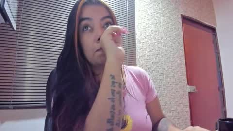 karla online show from November 8, 9:20 am