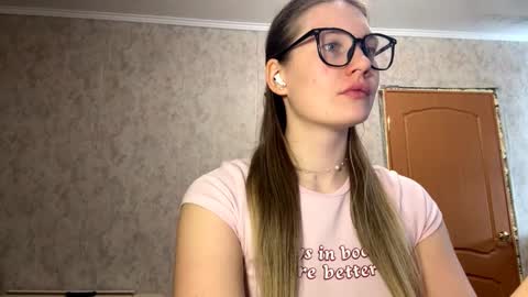 Anita online show from February 28, 11:11 am