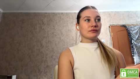 Anita online show from March 9, 10:30 am