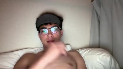 Karo online show from April 26, 3:32 pm