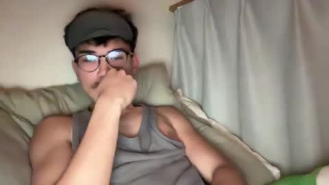 Snapshot of toshikaro0 chatting on May 6, 5:51 pm Karo online show from May 6, 5:51 pm