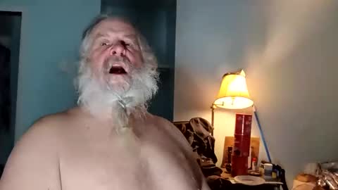 totallyawesome_65 online show from February 24, 7:33 am