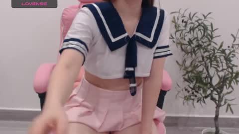 Snapshot of totoro_09 chatting on September 27, 4:06 am Angelina online show from September 27, 4:06 am