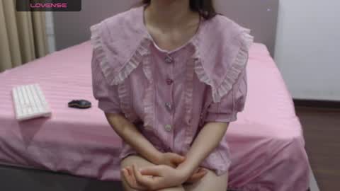 Snapshot of totoro_09 chatting on June 22, 3:25 am Angelina online show from June 22, 3:25 am