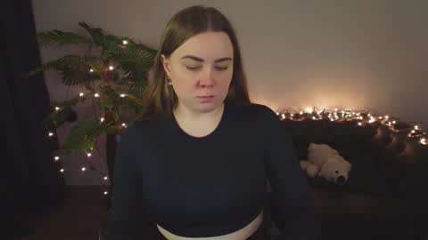 Snapshot of touch_m3 chatting on December 16, 7:58 am online show from December 16, 7:58 am