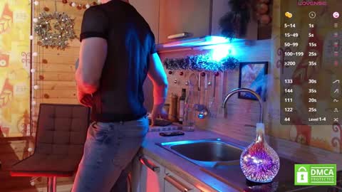Snapshot of touch_of_eros chatting on December 12, 6:47 am Paul online show from December 12, 6:47 am